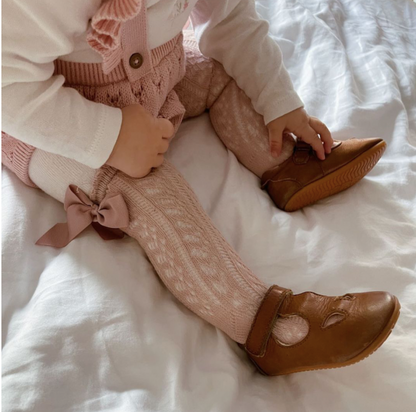 Knee-high mesh socks with bow Pink